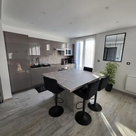 Le Jenner - Magnifique - 1 Ch - Balcon Apartment