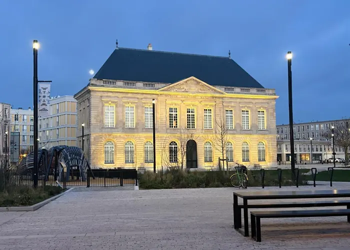 Le Jenner - Magnifique - 1 Ch - Balcon Apartment